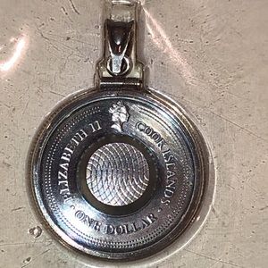 Virgo Gemstone Zodiac Series .999 pure silver coin Pendant, Perth mint Australia